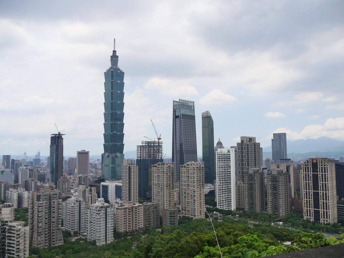Taipei skyline with Taipei 101 seen from a hillside